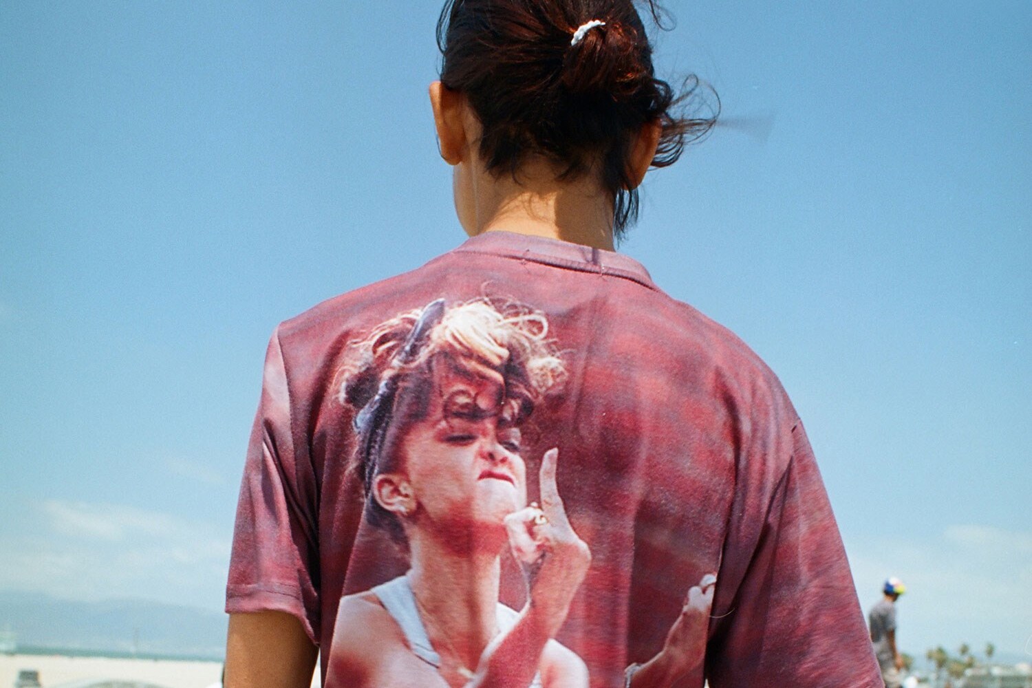 Rihanna’s-Finger
