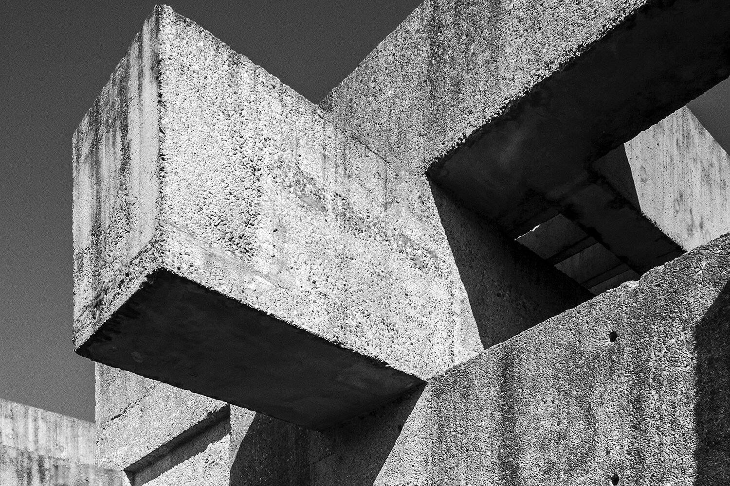 Victor-Pasmore_peterlee_bw2