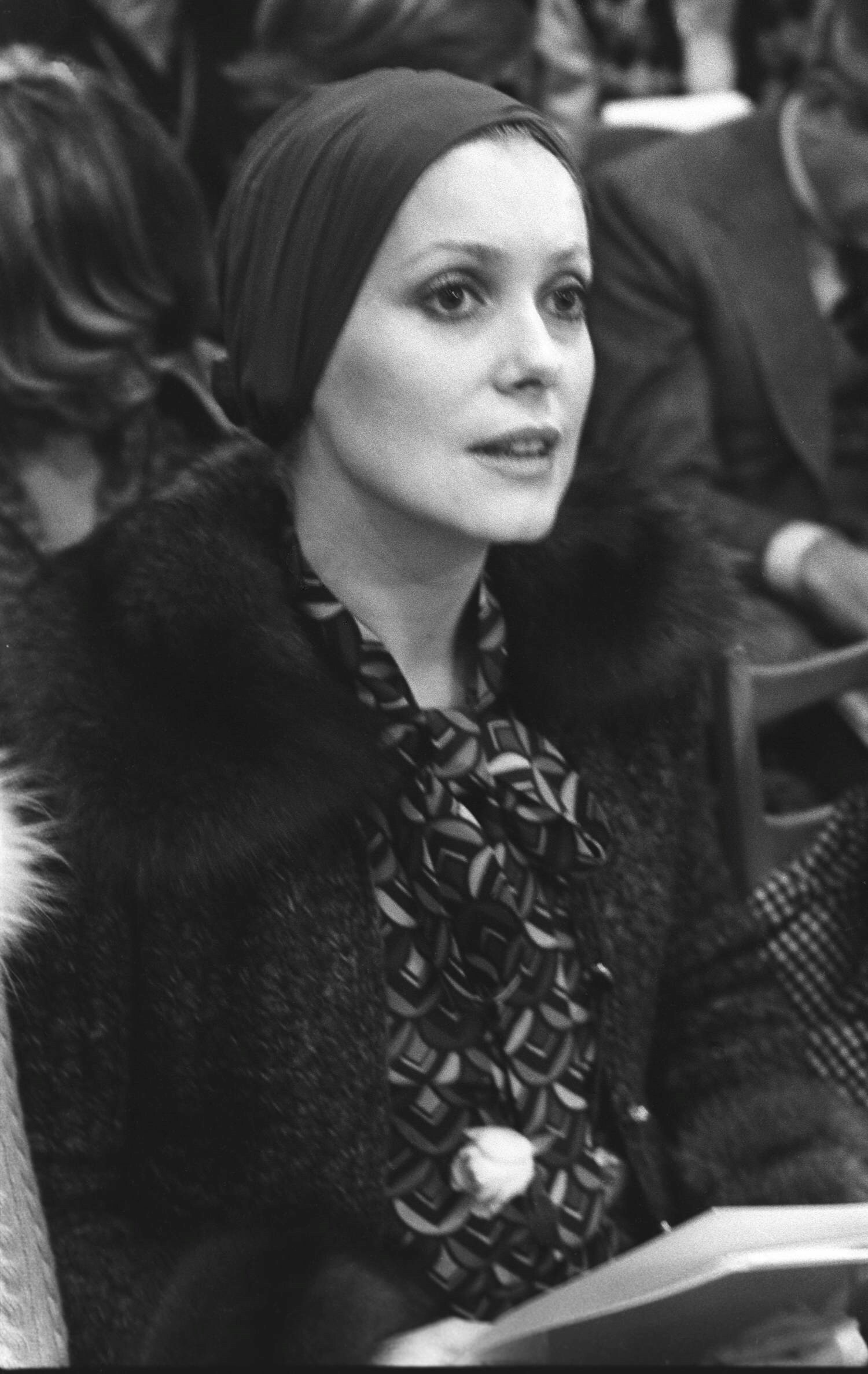 1972 Deneuve front row Photo Jean-luce Huré_p1_re