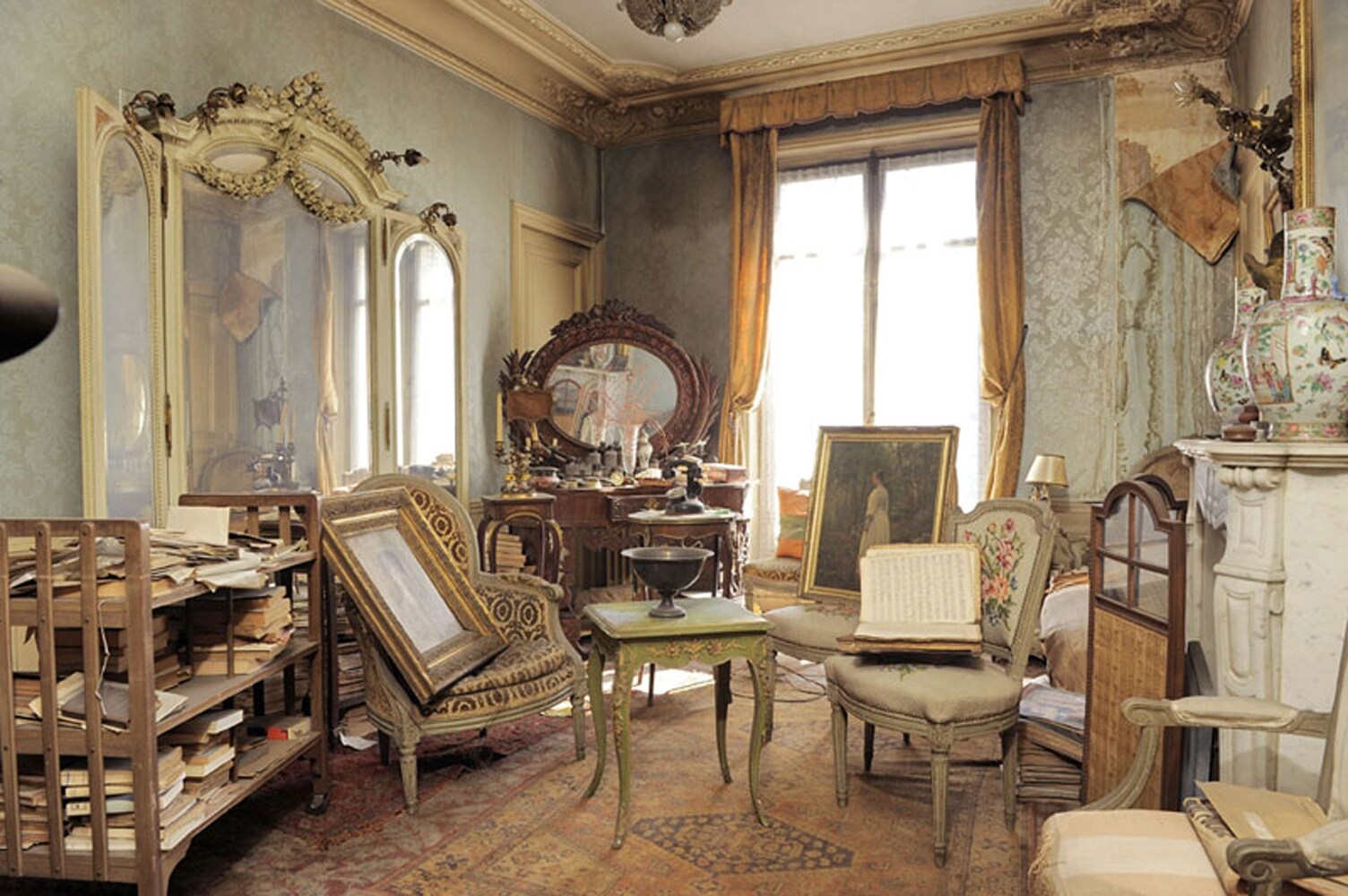 Inside Madame de Florian&#39;s Apartment