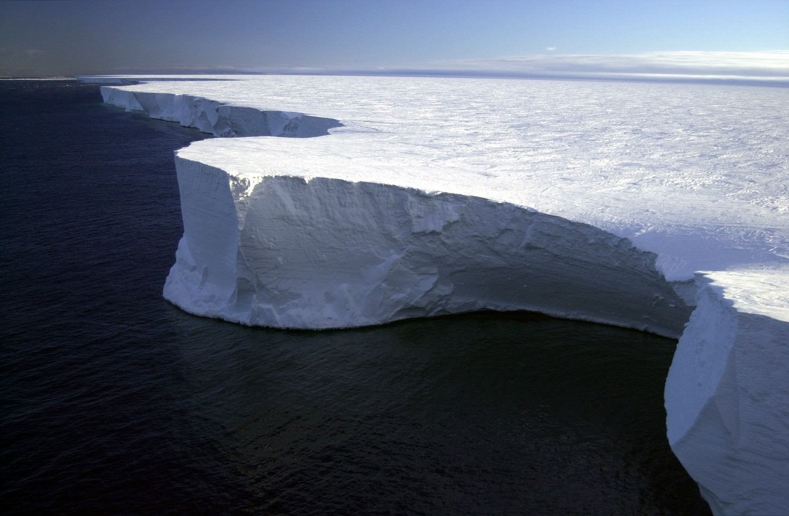 Research_on_Iceberg_B-15A_by_Josh_Landis,_National