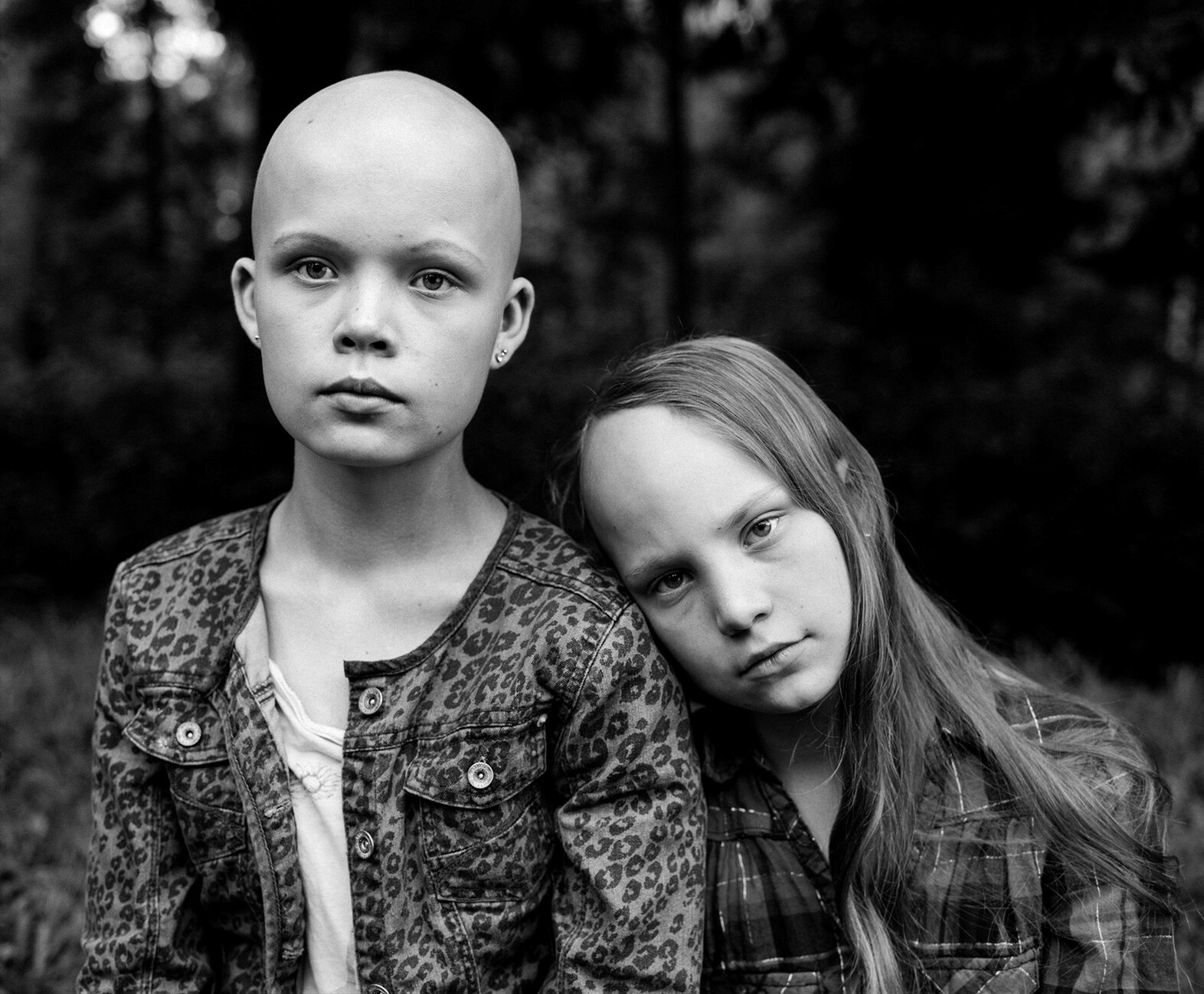 Aino and Saima, from the series Shared, 2016 &#169; Nel