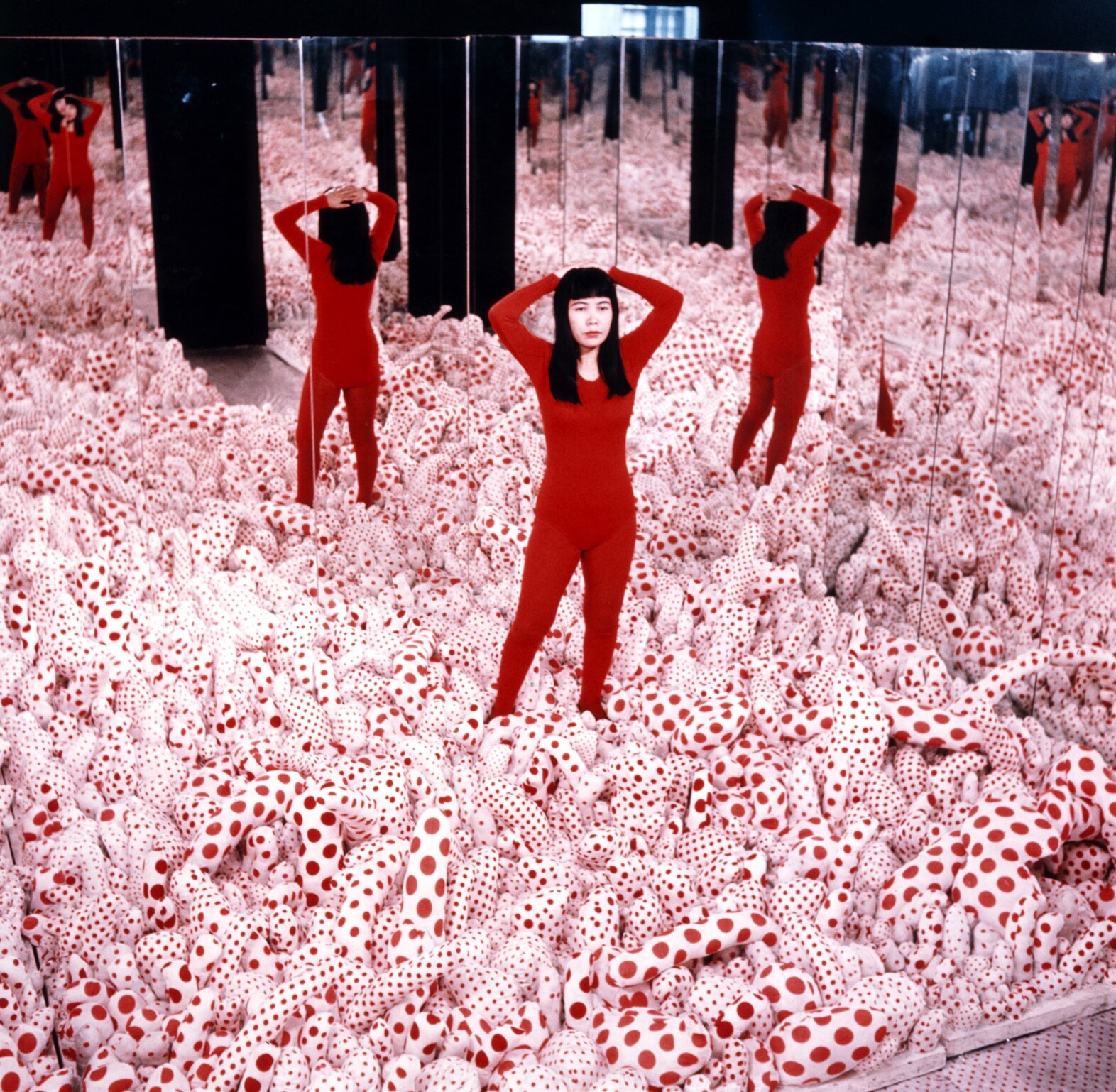 Yayoi Kusama exhibition 2020 Gropius Bau
