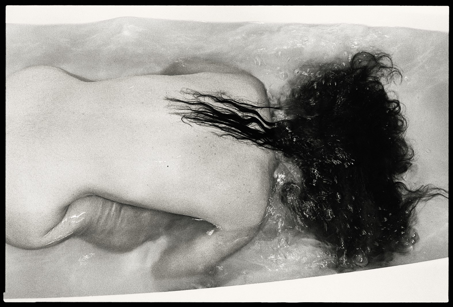 03_Amy_Arbus_Tub_15_175dpi