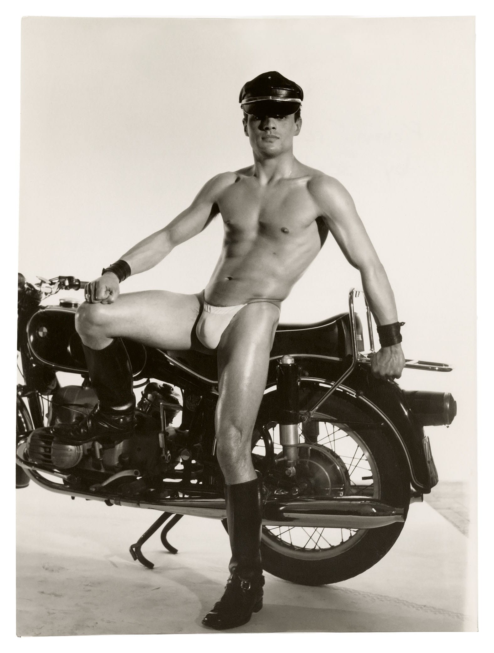 Physique by Vince Aletti