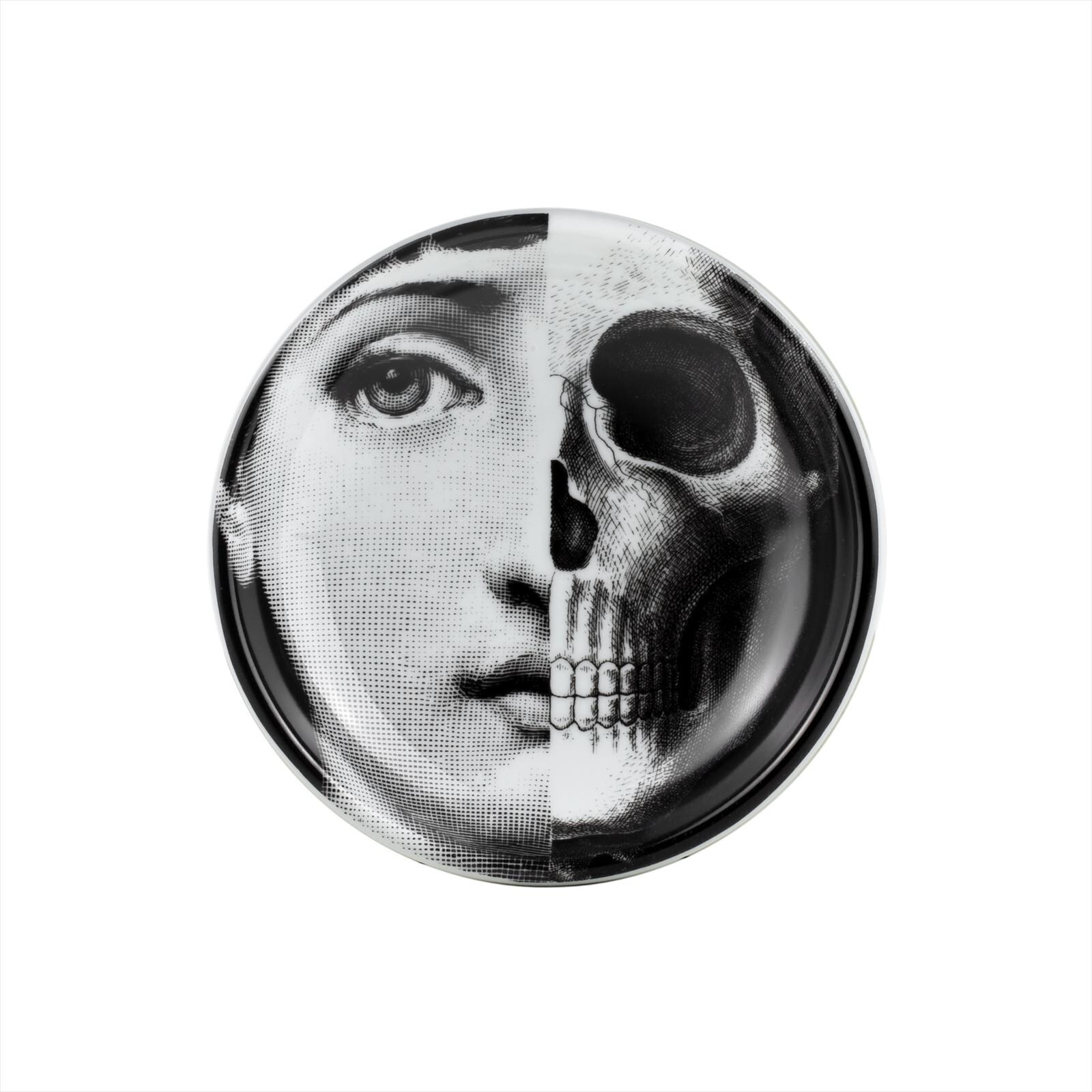 Plate in porcelain by Fornasetti