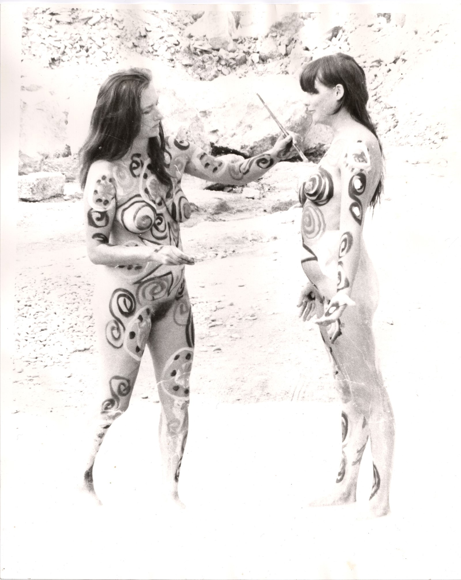 Neo Naturists, Sexist Crabs and The Cosmic Egg, Po