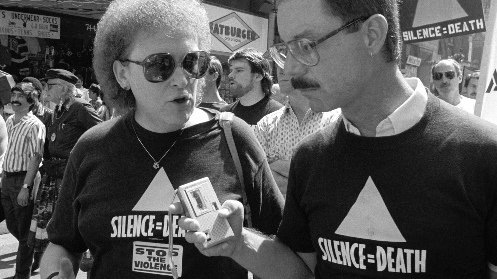 AIDS DIVA_TAPE RECORDER