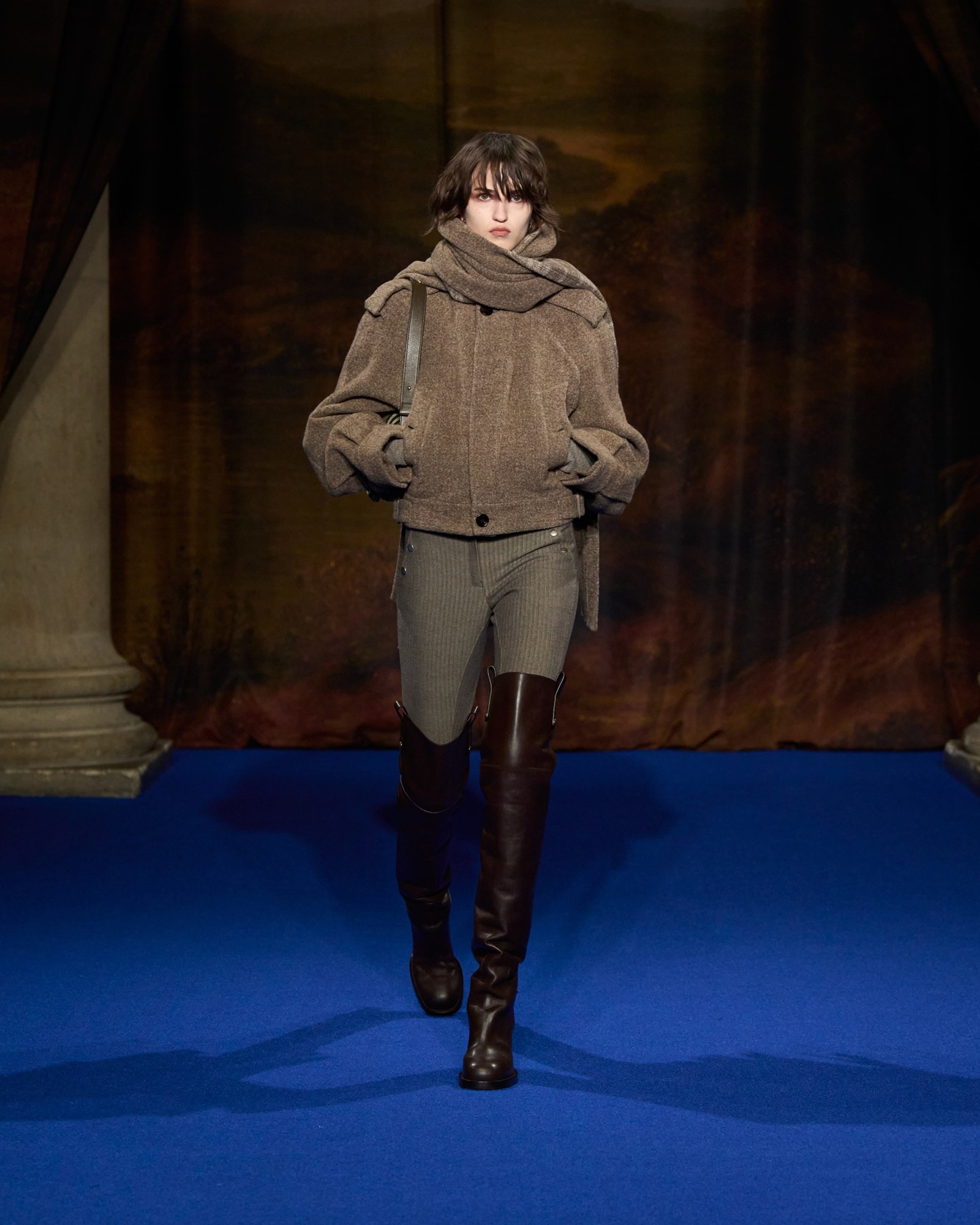 Burberry Winter 2025 Show - Look 1