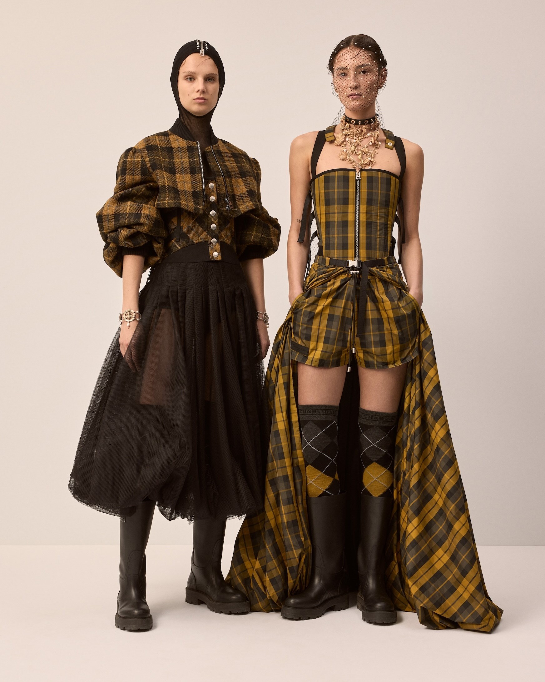 DIOR CRUISE 25 FIRSTLOOK_029_032_2694 &#169; Ruby Pluha