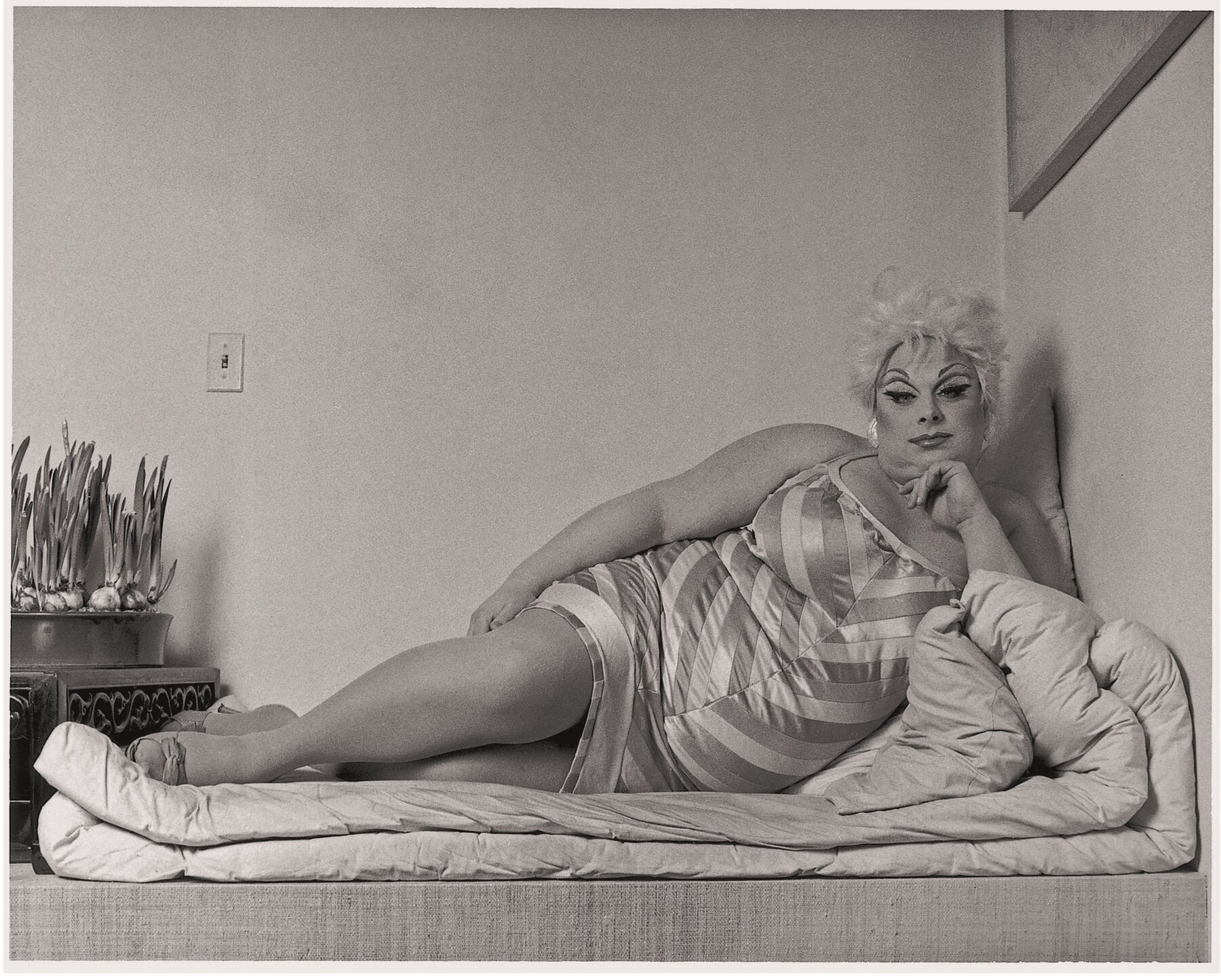 14 - Divine Reclining - 1981