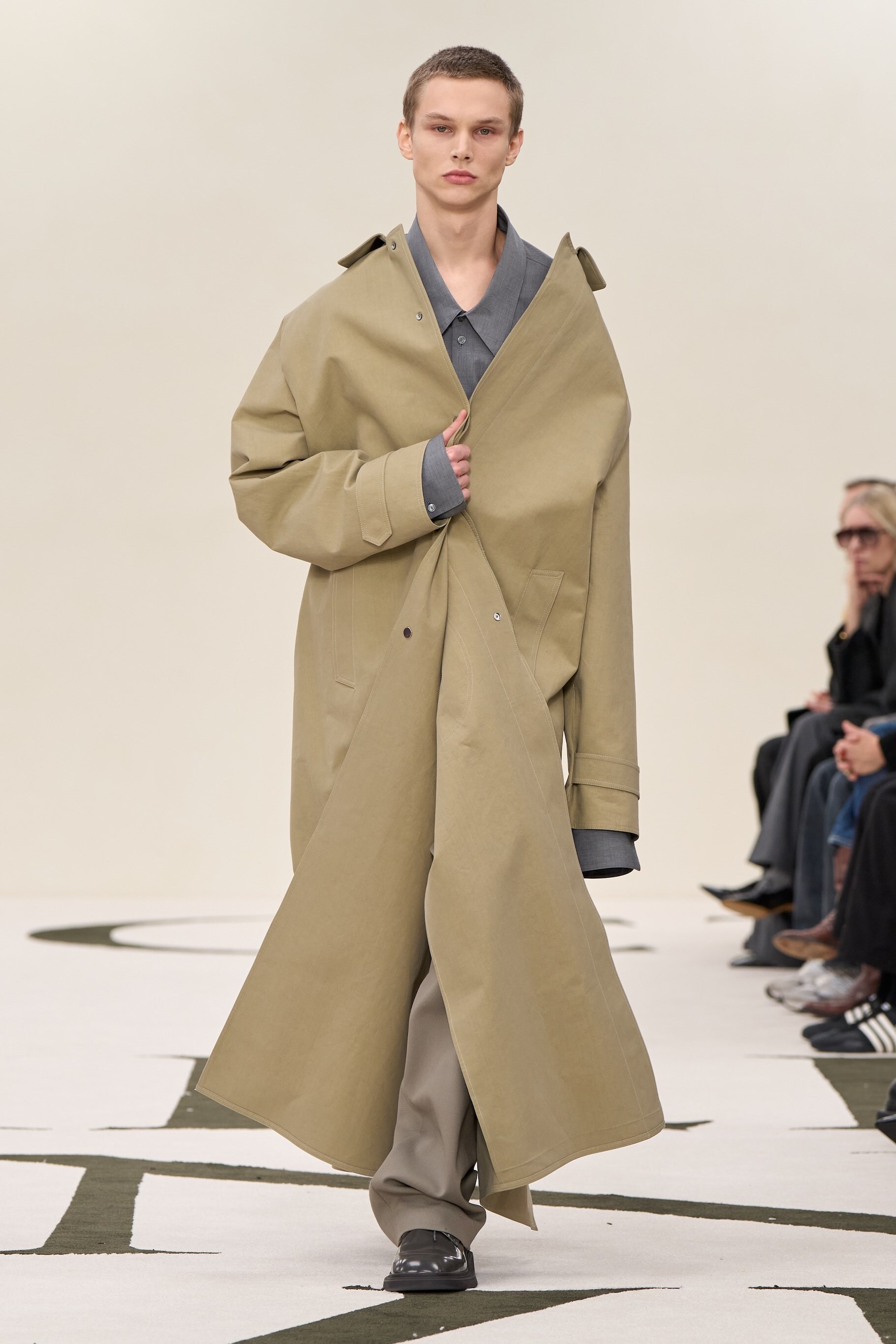Calvin Klein Collection Autumn/Winter 2025 Veronica Leoni