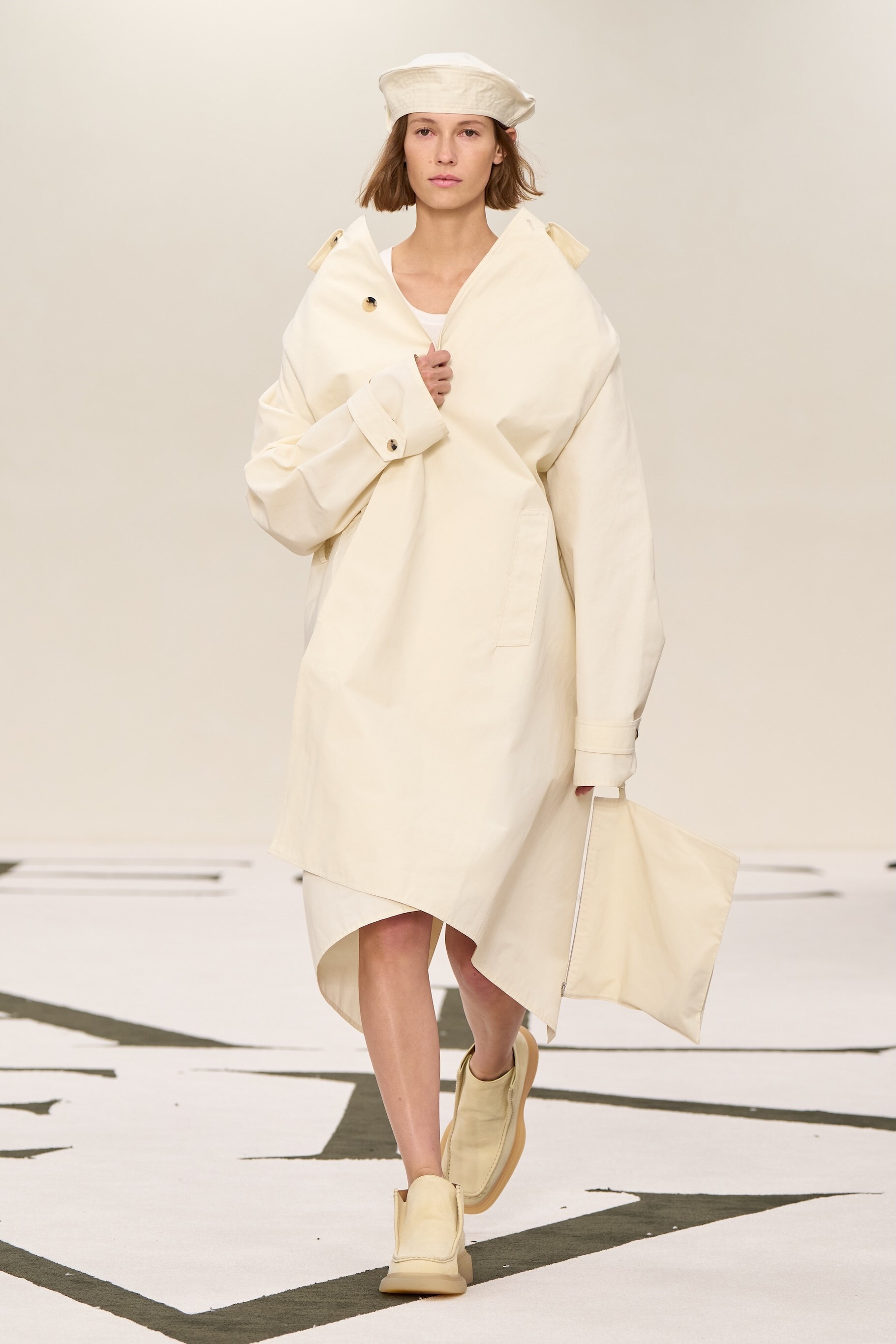 Calvin Klein Collection Autumn/Winter 2025 Veronica Leoni