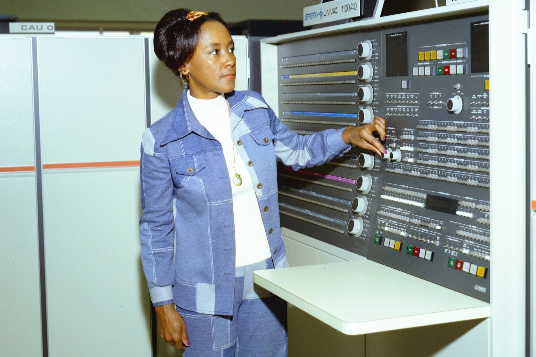 GRC-1976-C-00926