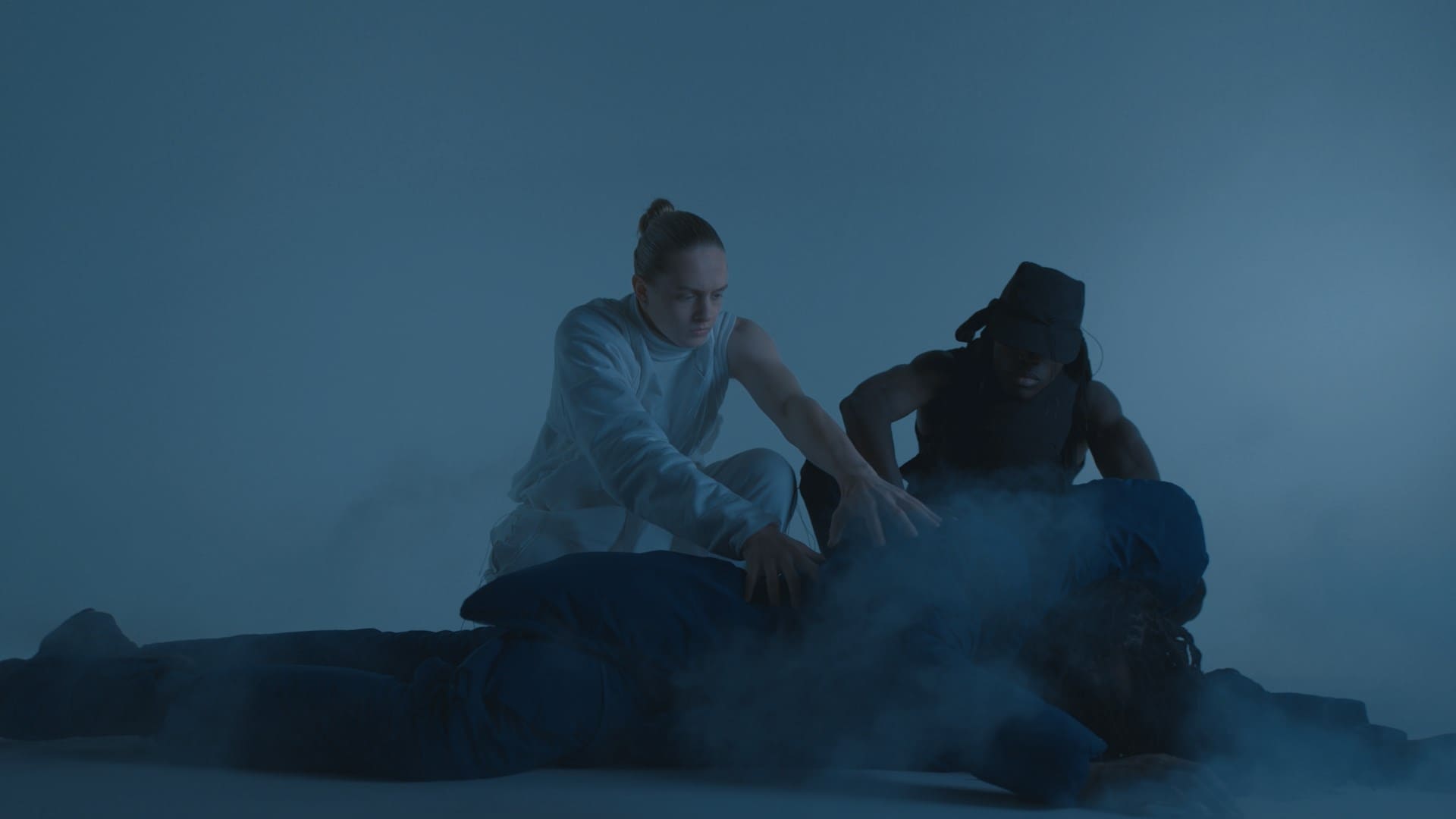 Shelter Fx Goby Saul Nash Fashion Dance Film AW20 