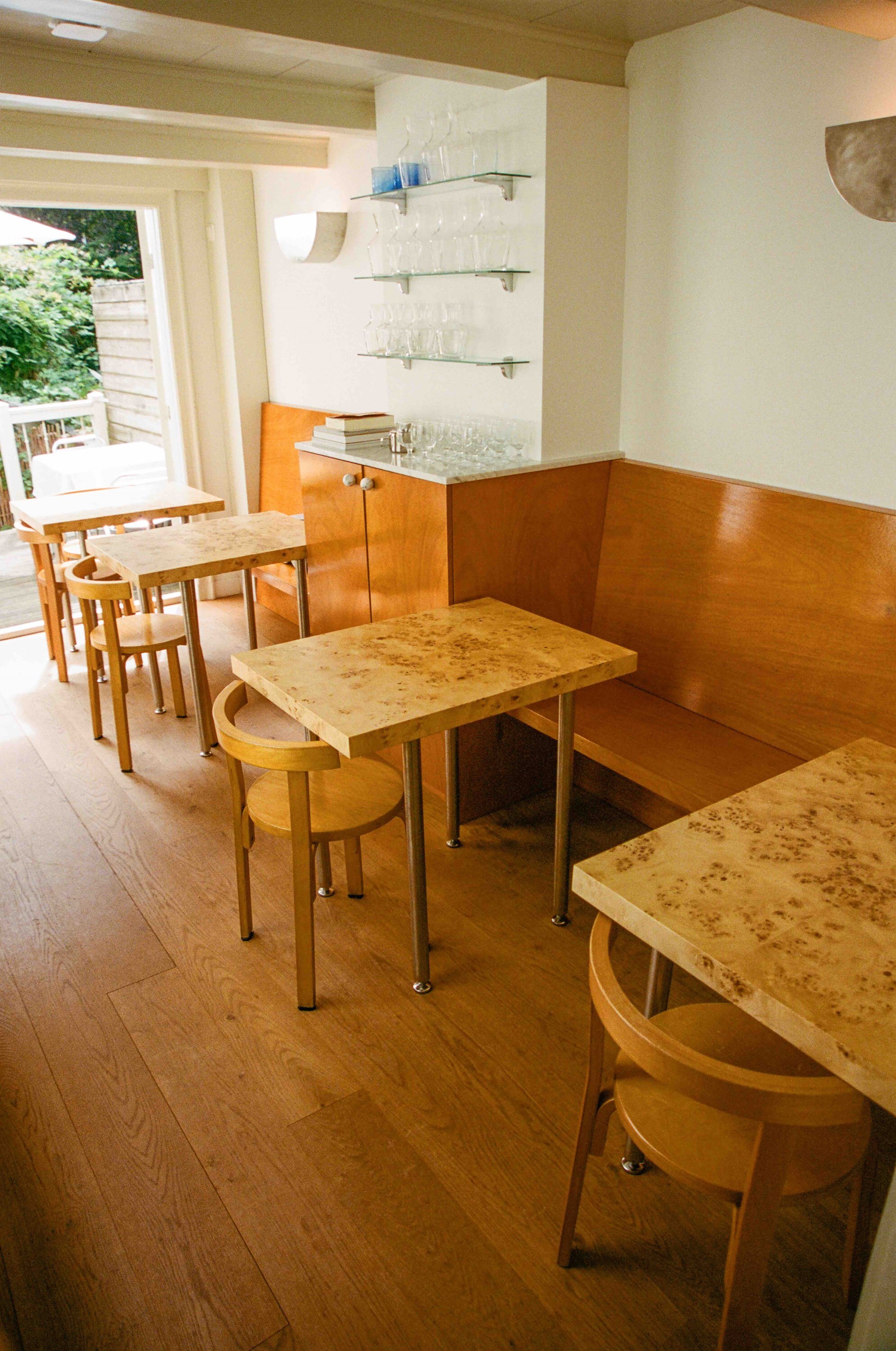 Carmen Amsterdam Guest House Shop Restaurant
