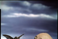 Portrait d’Alfred Hitchcock pour la promotion du film Les Oi