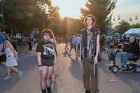 ManII04_COV4_AlecSoth_EllieGraceCumming_13