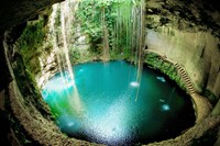 Cenote Sagrado Azul