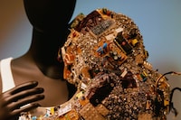 Schiaparelli: Fashion Becomes Art 