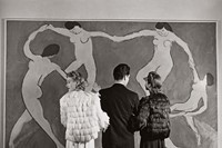 Looking-at-Matisse_-Museum-of-Modern-Art_-1939.-Ph