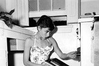 Audrey Hepburn in the kitchen