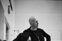 Wayne McGregor in rehearsal with Dramaturg Uzma Ha