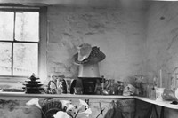 Andre Kertesz, Cecil Beaton’s studio, England, 194