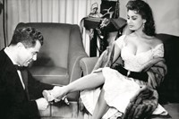 Salvatore Ferragamo with Sofia Loren as she tries on a Tavar