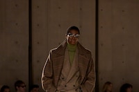 SAINT LAURENT_FASHION_SHOW_MEN_WINTER25_RUNWAY_21_