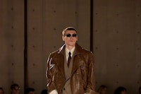 SAINT LAURENT_FASHION_SHOW_MEN_WINTER25_RUNWAY_22_