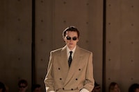 SAINT LAURENT_FASHION_SHOW_MEN_WINTER25_RUNWAY_25_