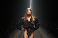 VERSACE FALL-WINTER 2025 - Look (42)