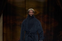 Burberry Winter 2025 Show - Look 16