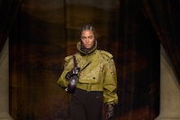 Burberry Winter 2025 Show - Look 57