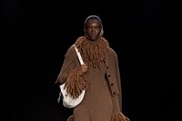 Burberry Winter 2024 Show - Look 8