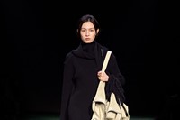 Burberry Winter 2024 Show - Look 38