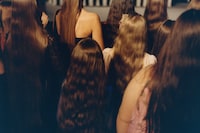 Plaukai by Francesca Allen