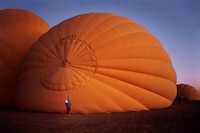 Travel to the Sun Zomer Vincent van de Wijngaard Imruh Asha