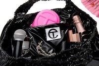 TELFAR-MEDIUM-NEW-YORK-PLASTIC-BAG-BLACK-INTERIOR 