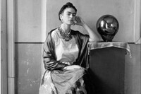 Frida Kahlo in Manuel Alvarez Bravo&#39;s Studio, 1930s
