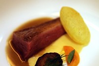 Goosnargh duck, quince a&#239;oli, jerusalem artichokes and sharo