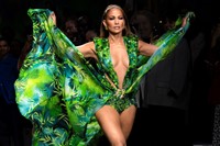 Donatella Versace and JLo_finale Versace Spring/Summer 2020