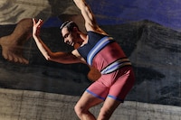 chanel_ft-htsi_le-train-bleu_vivek-vadoliya_300dpi