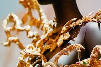 Schiaparelli: Fashion Becomes Art 