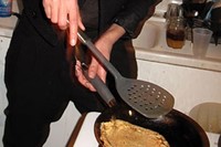 Iekeline making her pancake