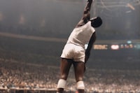 Paul Pfeiffer: Prologue to the Story of the Birth of Freedom