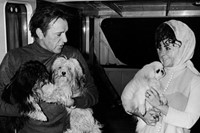 Married actors Richard Burton and Elizabeth Taylor hold the 