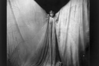 2. Unknown, Loie Fuller, c. 1901, Library of Congr
