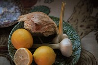 Lemons, bread and garlic to accompany the Feast of the Seven